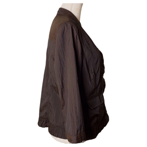 Chicos Lightweight Crinkle Jacket Womens Size 1 Spring - Picture 2 of 7